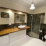 Hotel Lola 38 Fokaja